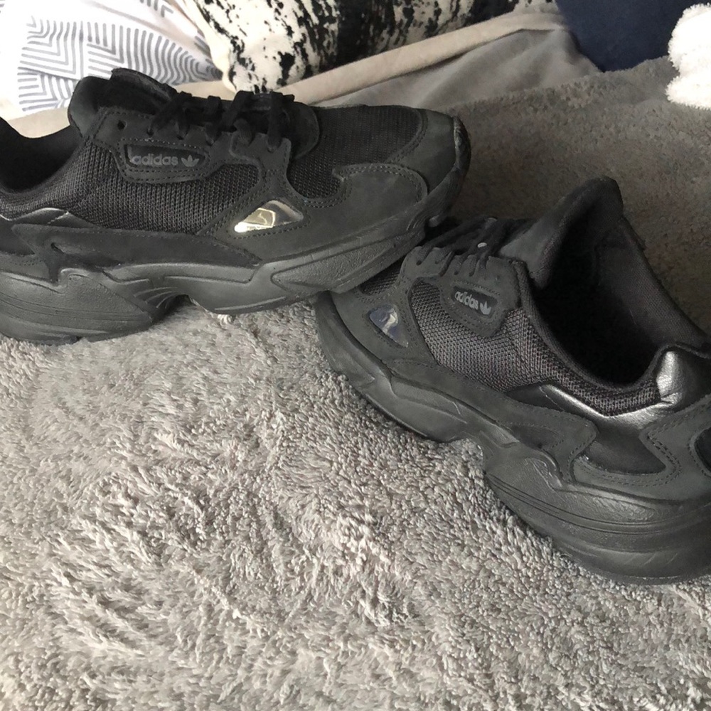 Falcon sneakers adidas